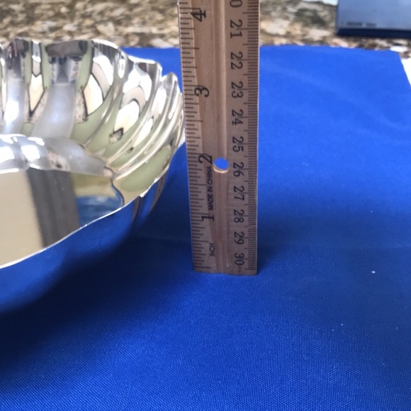 Oneida Vintage Silver Plated Footed Serving Dish - Picture 4 of 6
